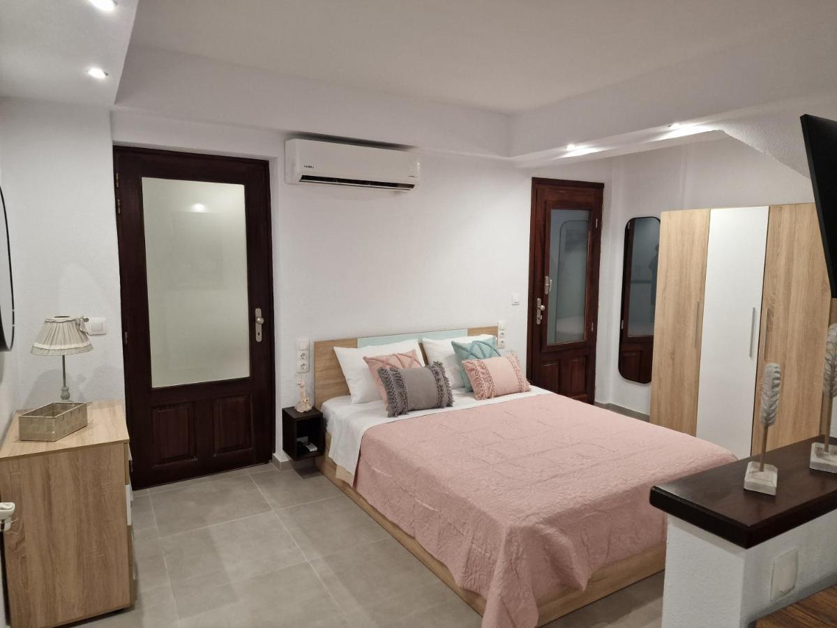 Το Στενάκι Apartment Skiathos Town Ngoại thất bức ảnh