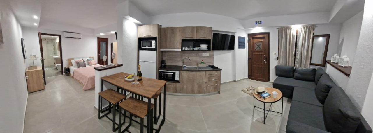 Το Στενάκι Apartment Skiathos Town Ngoại thất bức ảnh