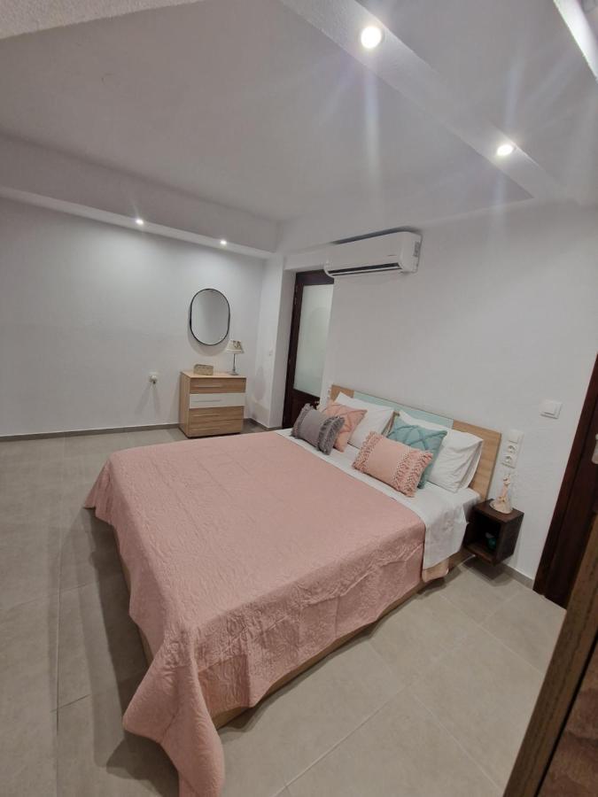 Το Στενάκι Apartment Skiathos Town Ngoại thất bức ảnh