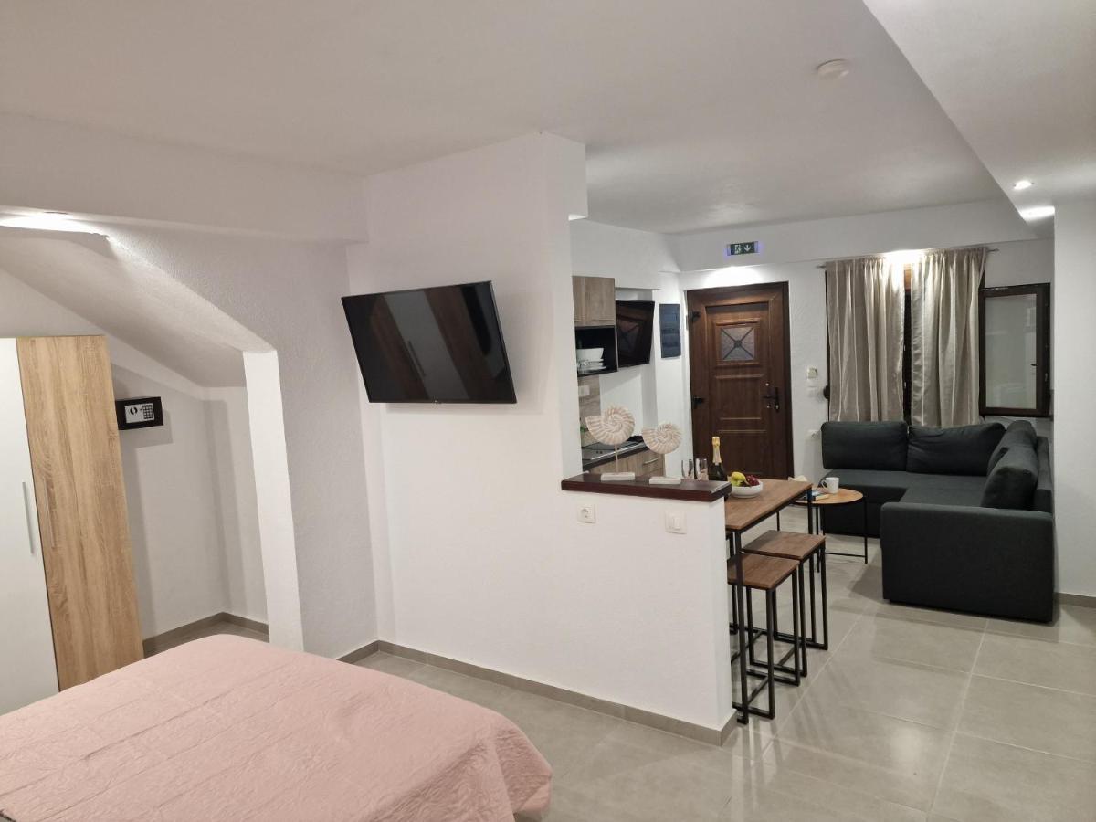 Το Στενάκι Apartment Skiathos Town Ngoại thất bức ảnh