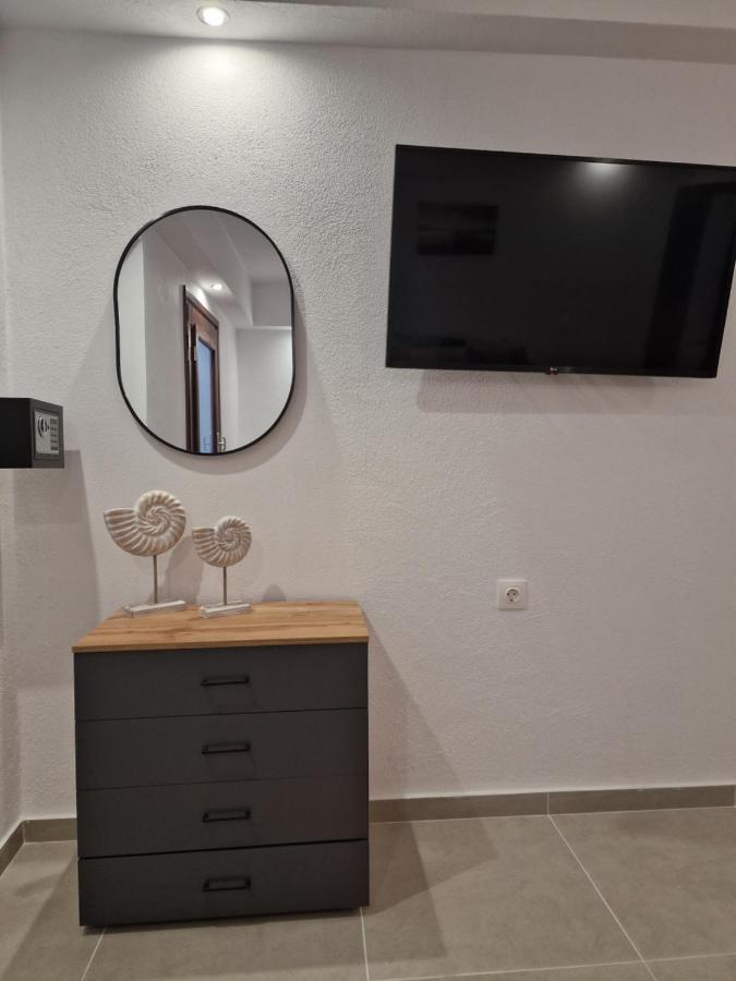 Το Στενάκι Apartment Skiathos Town Ngoại thất bức ảnh